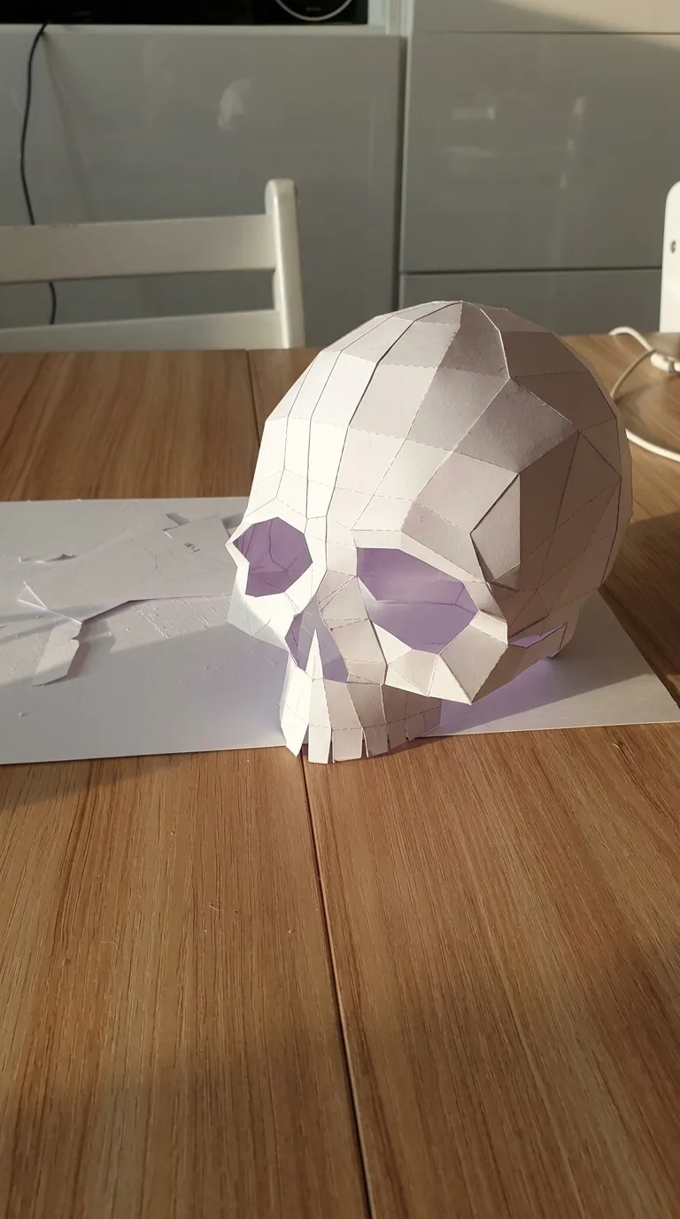 Papercraft montado por cliente Mundo Colagem 2